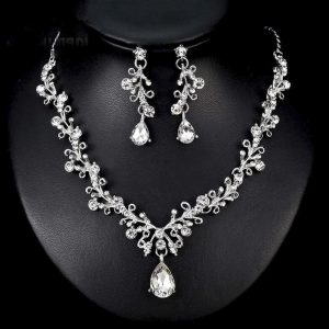 Conjunto de joyeria blanco