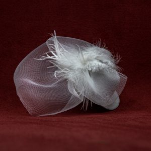 Tocado de novia blanco