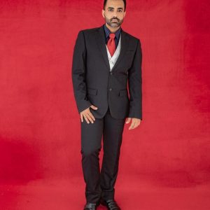 Traje negro moderno