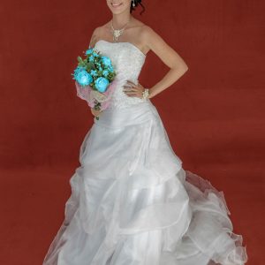 Vestido de novia blanco corte linea A escote de corazon