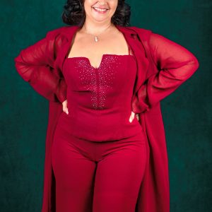 Conjunto de tres piezas rojo con pedreria