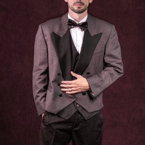 Traje moderno gris y negro